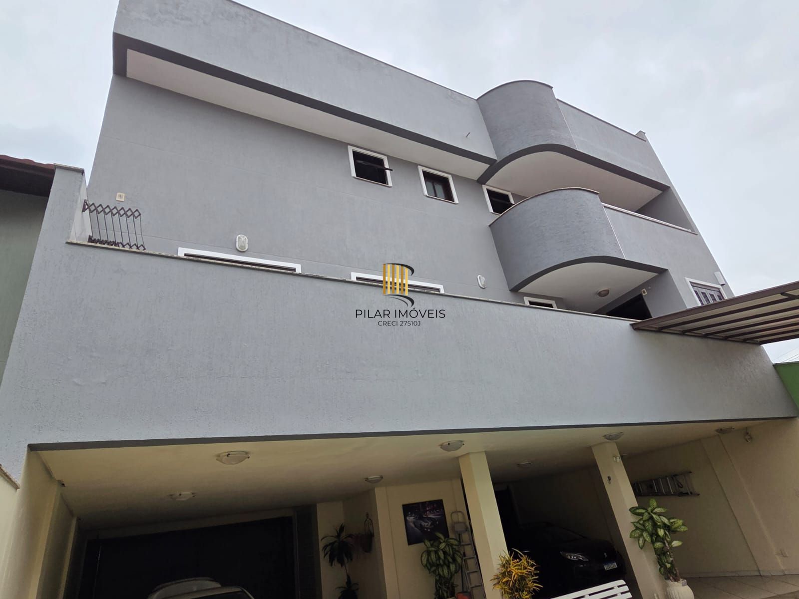 Casa 3 dormitórios no bairro Sarandi