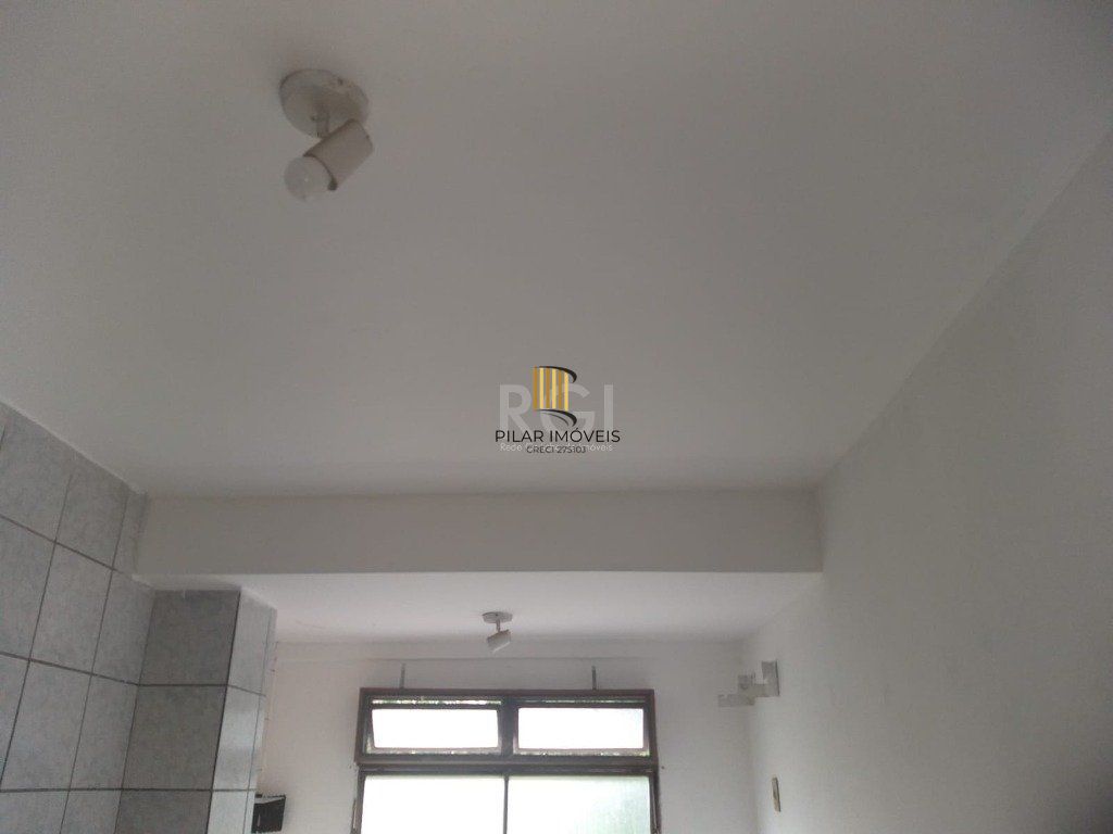 Apartamento 2 Dormitório(s) Bairro Cavalhada