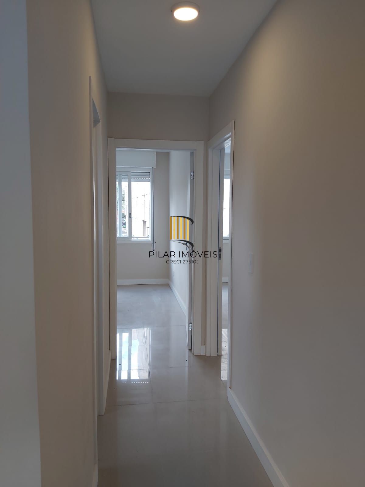 Apartamento no Higienópolis de 2 dormitórios reformado DESOCUPADO