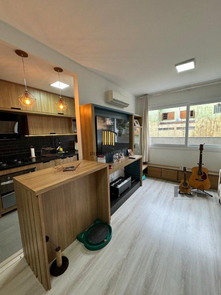 Apartamento 2 dormitórios no bairro Glória