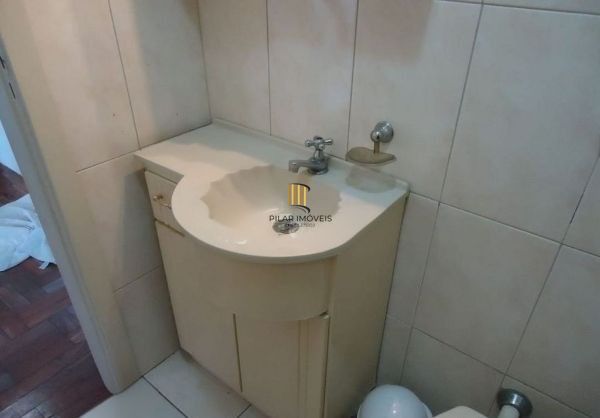 Apartamento no bairro Vila Ipiranga de 1 dormitório DESOCUPADO