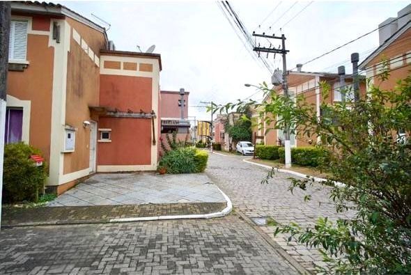 Casa em condomínio de 4 quartos vaga e infra estrutura