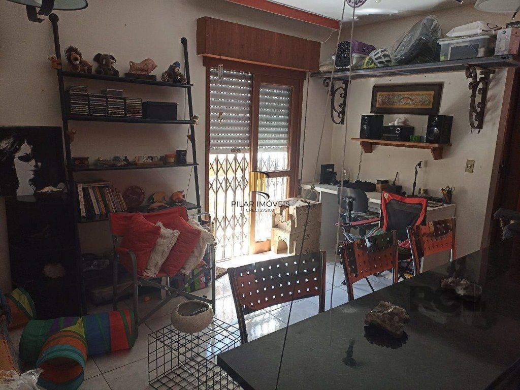 APTO DE 01 DORMITÓRIO COM SACADA , ELEVADOR NA CIDADE BAIXA