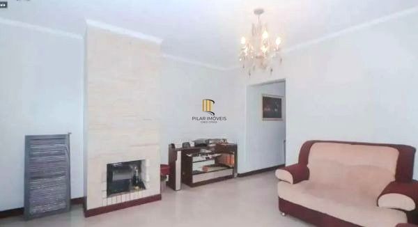 Casa sobrado no bairro Vila Ipiranga de 4 dormitórios e 2 vagas