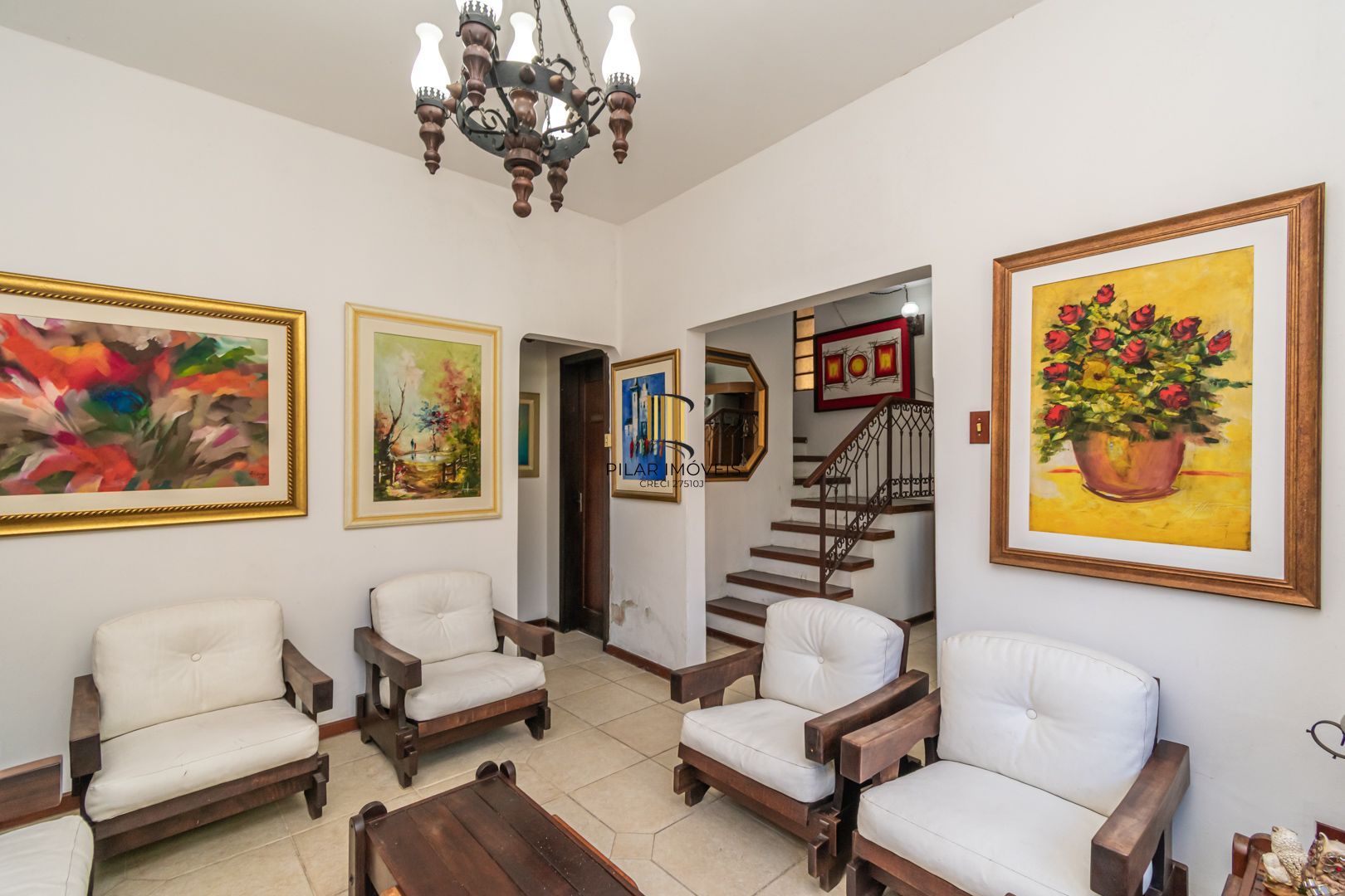Casa 3 dormitórios no bairro Azenha