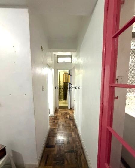 Apartamento no Centro de 1 dormitório desocupado