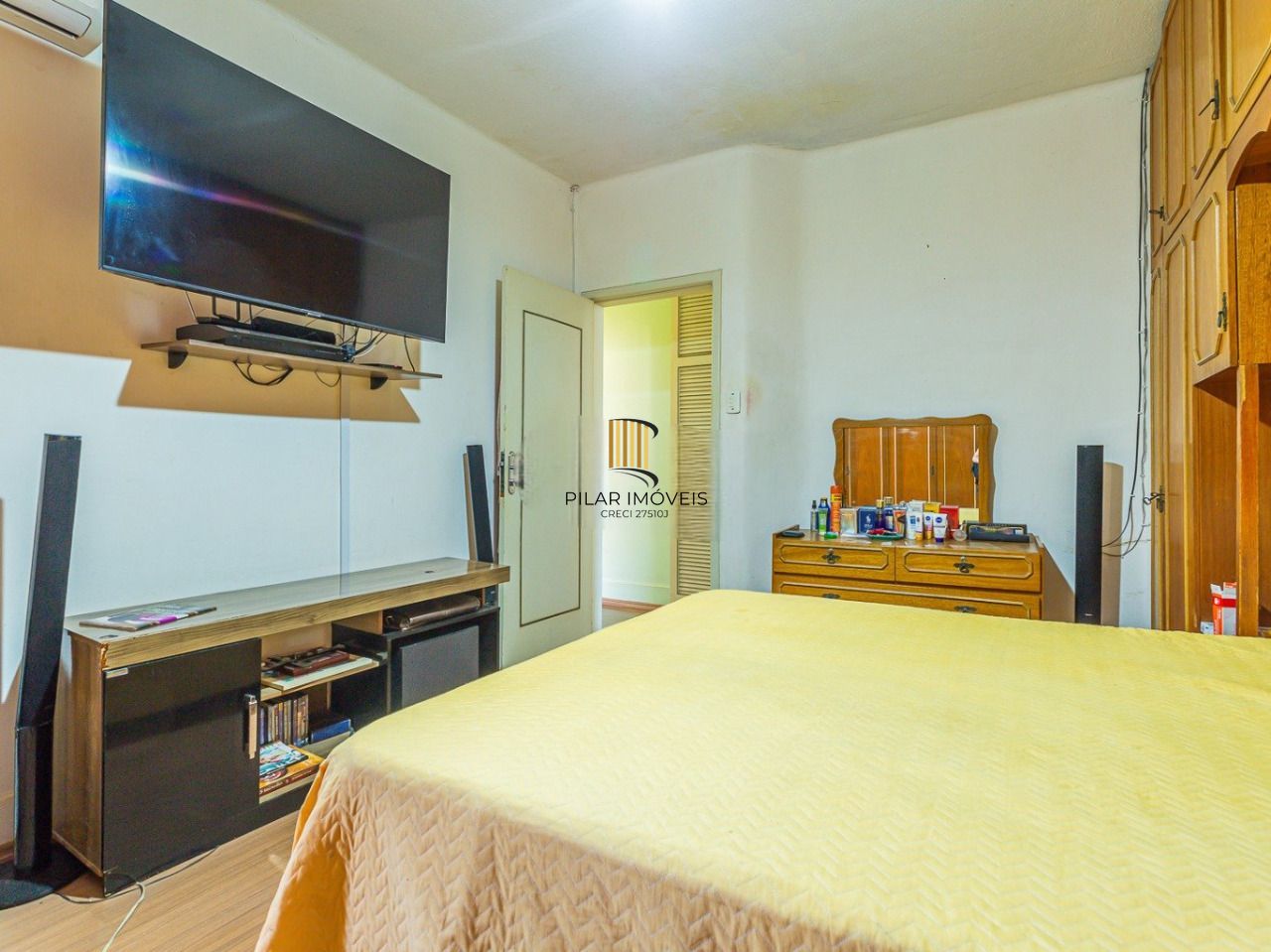 Sobrado 4 dormitórios no bairro Farroupilha