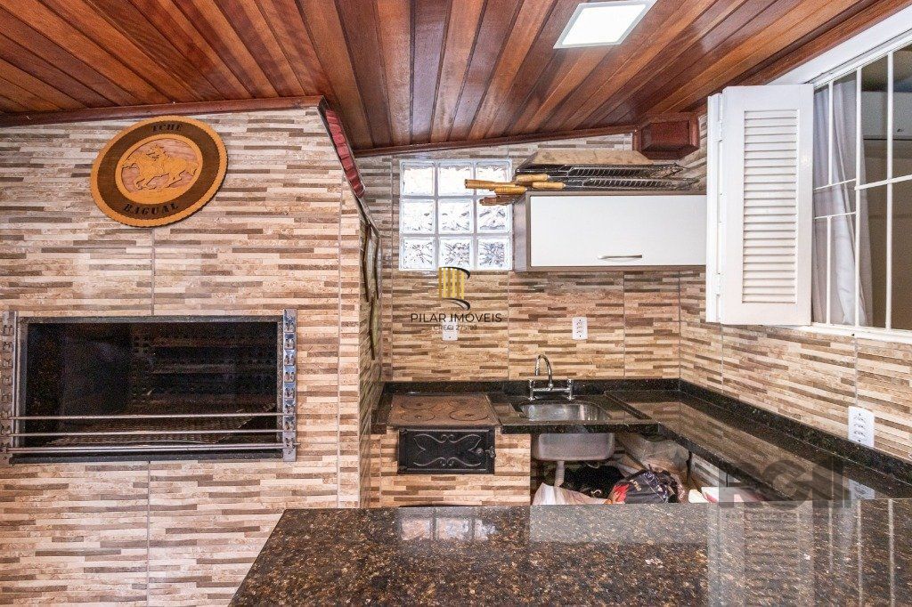 Casa 2 Dormitório(s) Bairro Santa Rosa de Lima