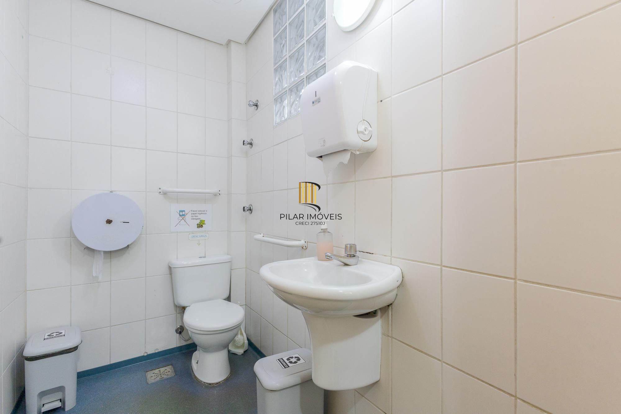 Prédio Comercial no bairro Rio Branco com 912m²