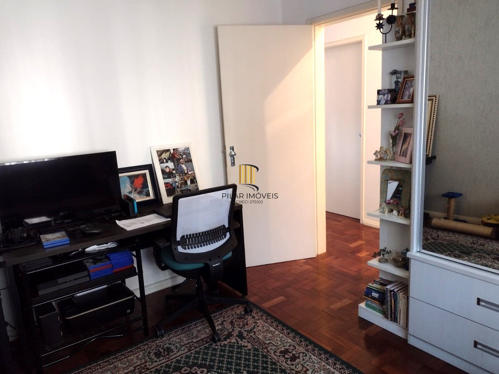 Casa 4 dormitórios no bairro Partenon