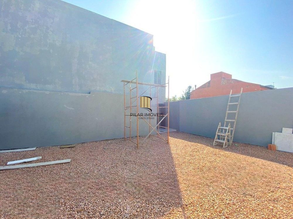 Casa 3 dormitórios no bairro Mário Quintana