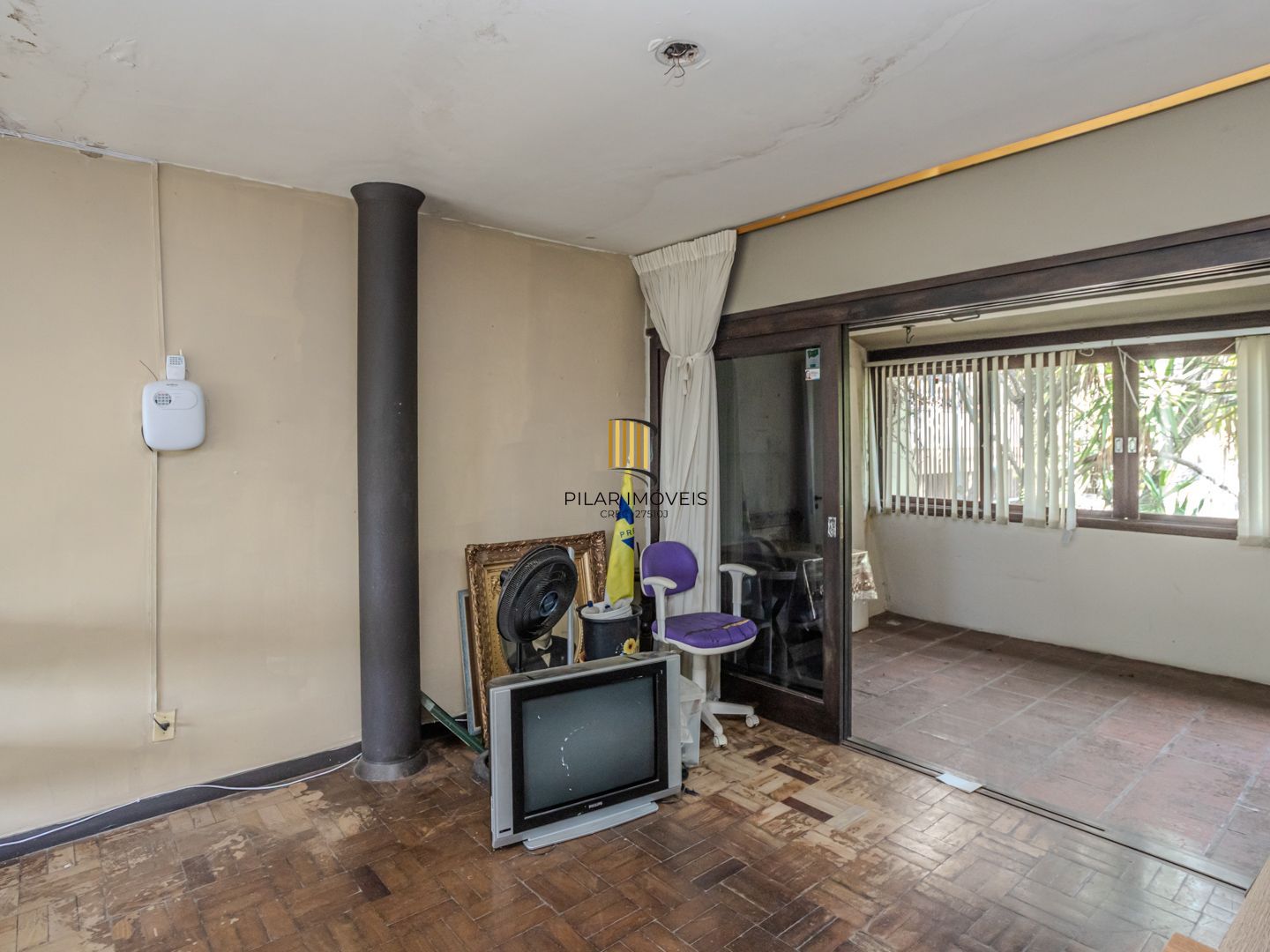 Casa sobrado no Menino Deus de 3 dormitórios e 3 vagas