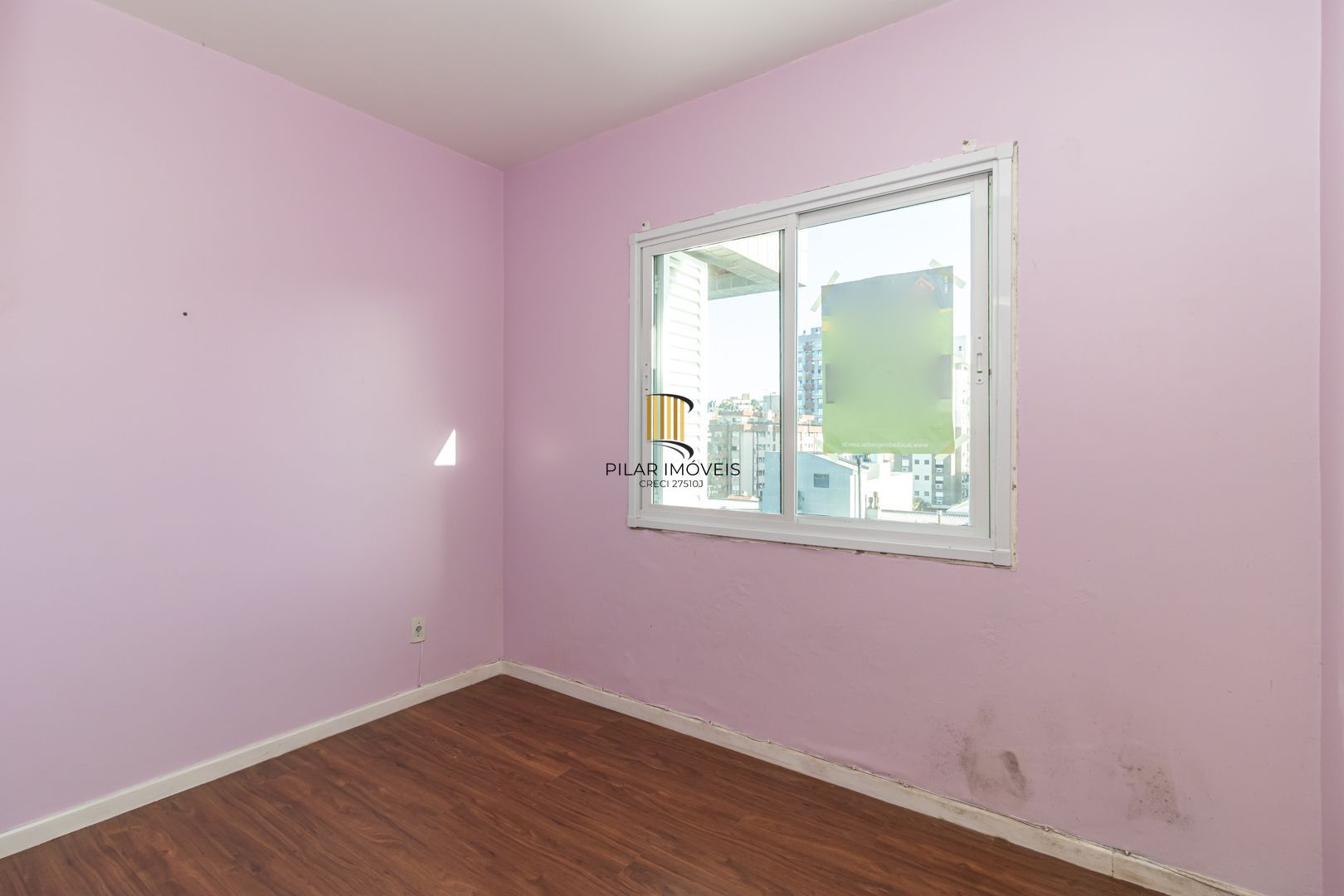 Cobertura no Menino Deus de 3 dormitórios e 2 vagas DESOCUPADO