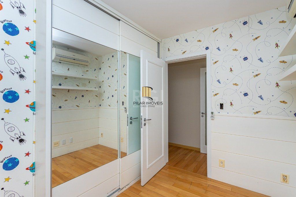 Apartamento para Venda - 141m², 3 dormitórios, sendo 1 suites, 3 vagas - Rio Branco