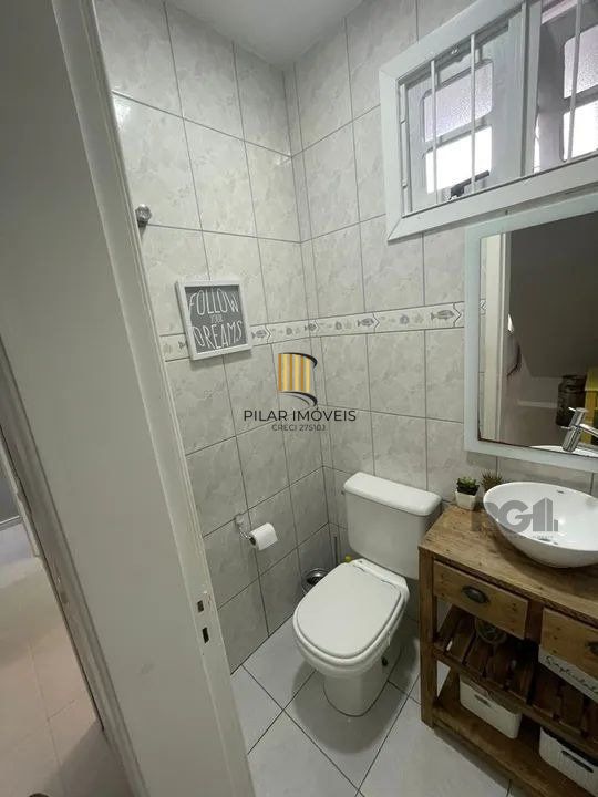 Sobrado 2 dormitórios no bairro Morro Santana