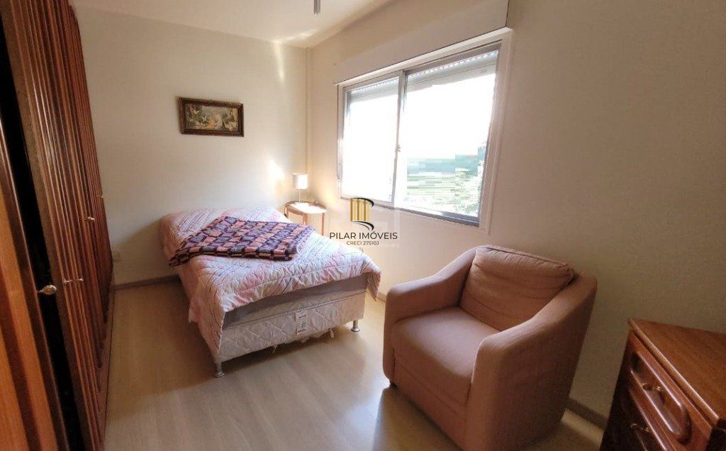 Apartamento no Petrópolis de 2 dormitórios e vaga