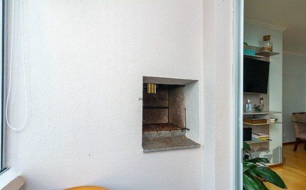 Apartamento no Nonoai de 2 dormitórios vaga e infra