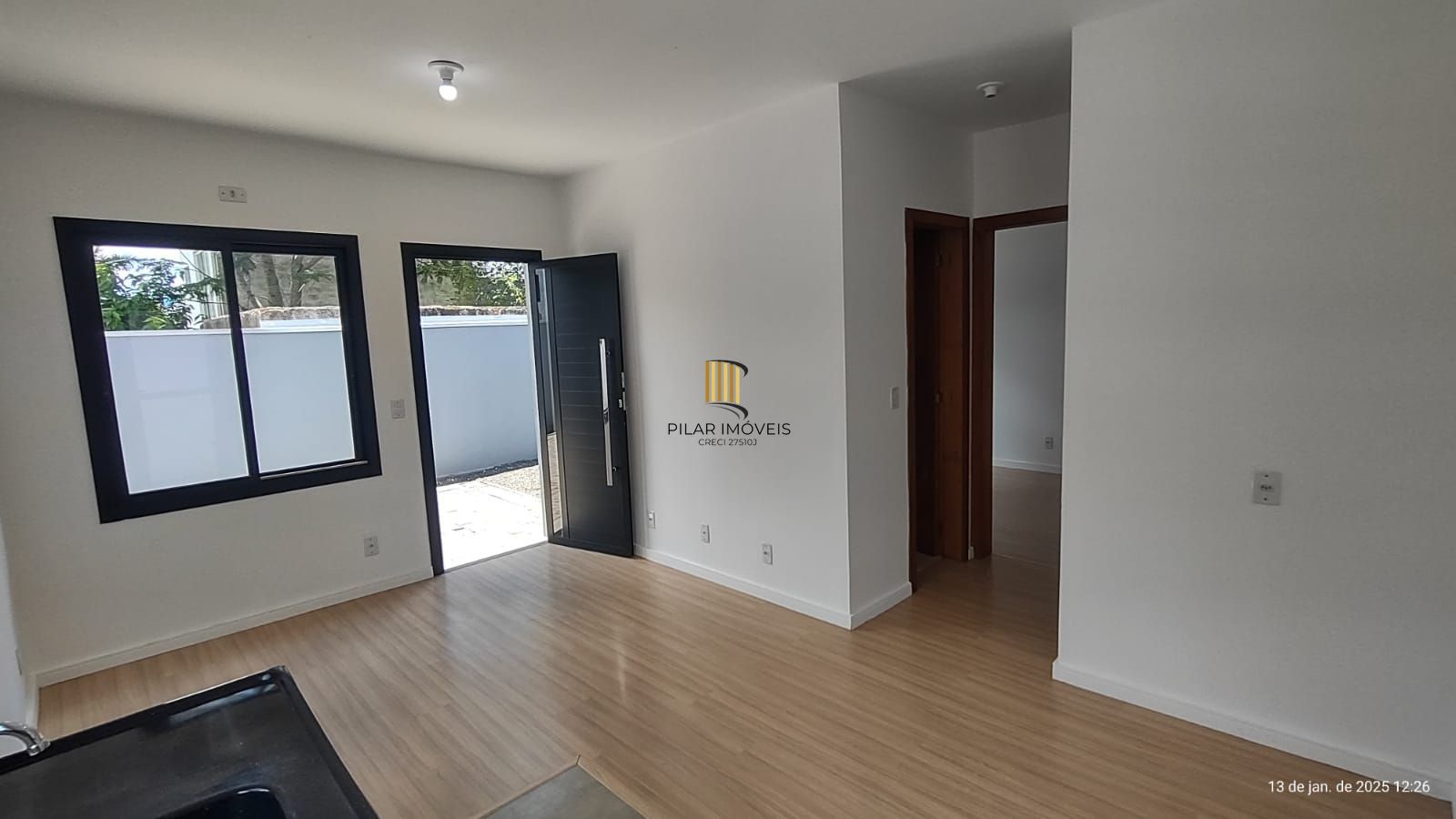 Casa em condomínio de 2 dormitórios no bairro São José em Canoas