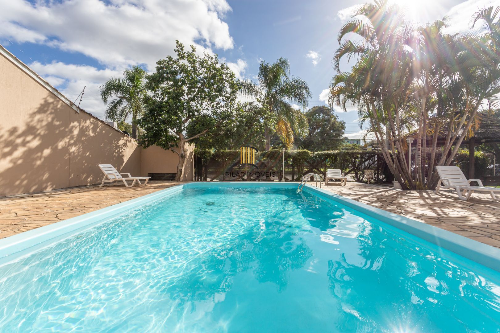 Casa de Condomínio 3 dormitórios no bairro Humaitá