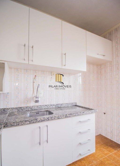 Apartamento de 2 dormitórios, Floresta DESOCUPADO