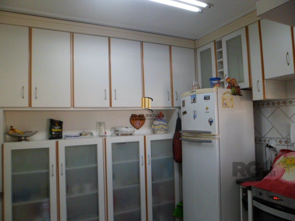 Residência individual no Jardim Itu - 3 dormit suíte, 2 gar. piscina/academia