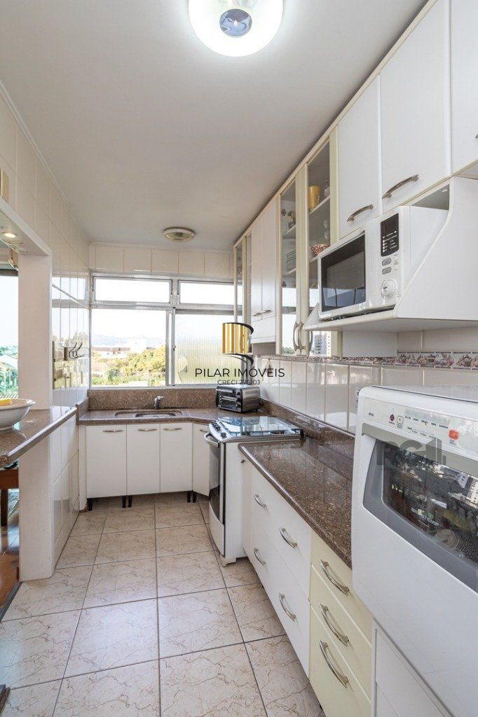 Cobertura no bairro Tristeza de 2 dormitórios e vaga Desocupada