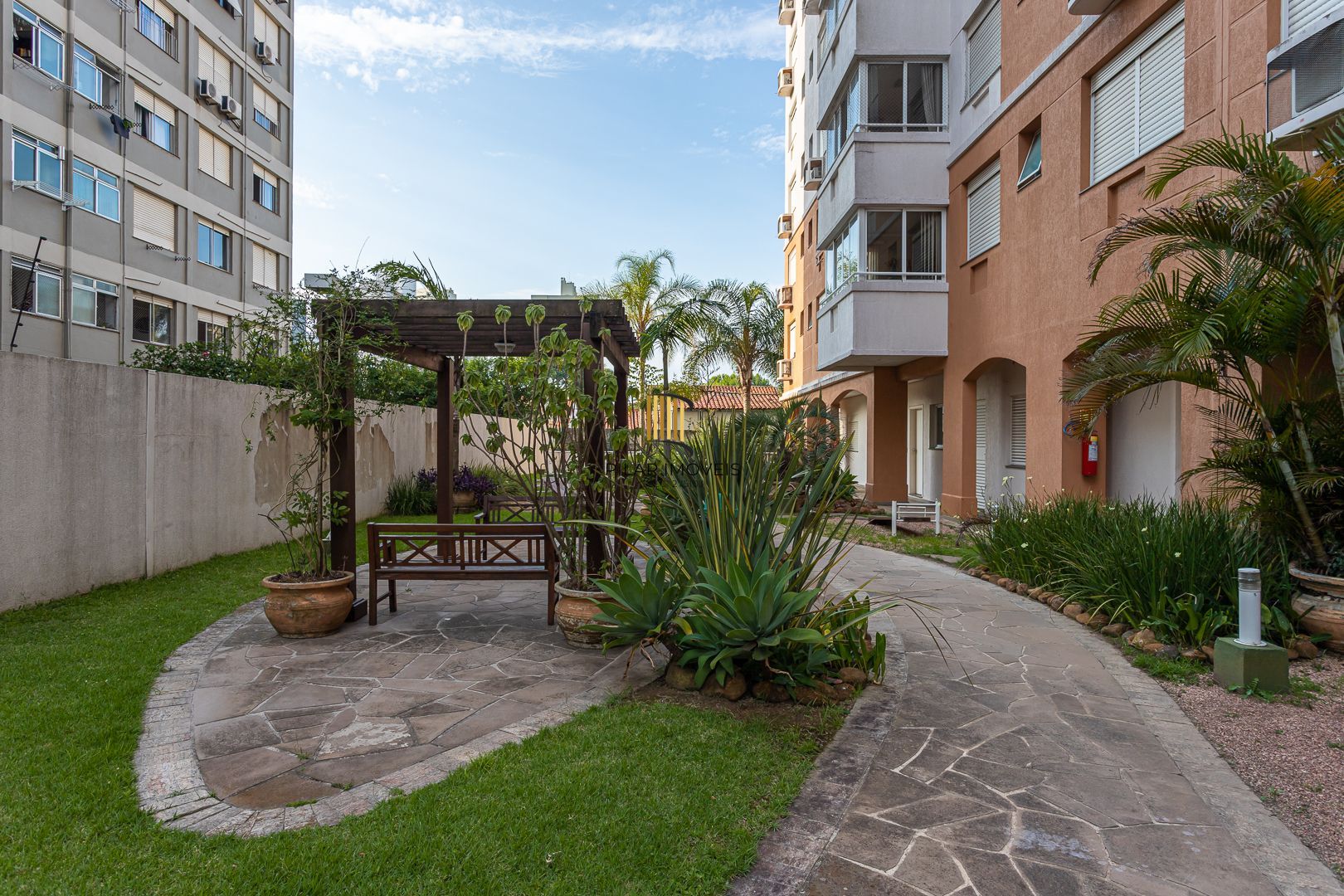 Apartamento de 3 dormitórios vaga e infra