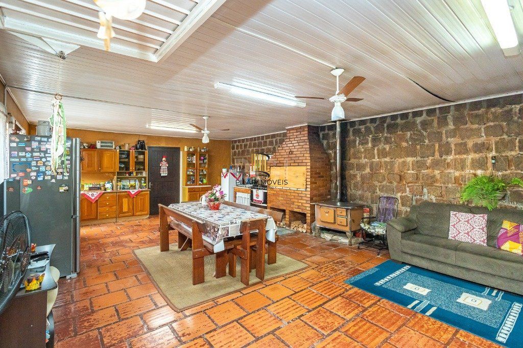 Casa Condominio para Venda - 325m², 3 dormitórios, 3 vagas - Teresópolis