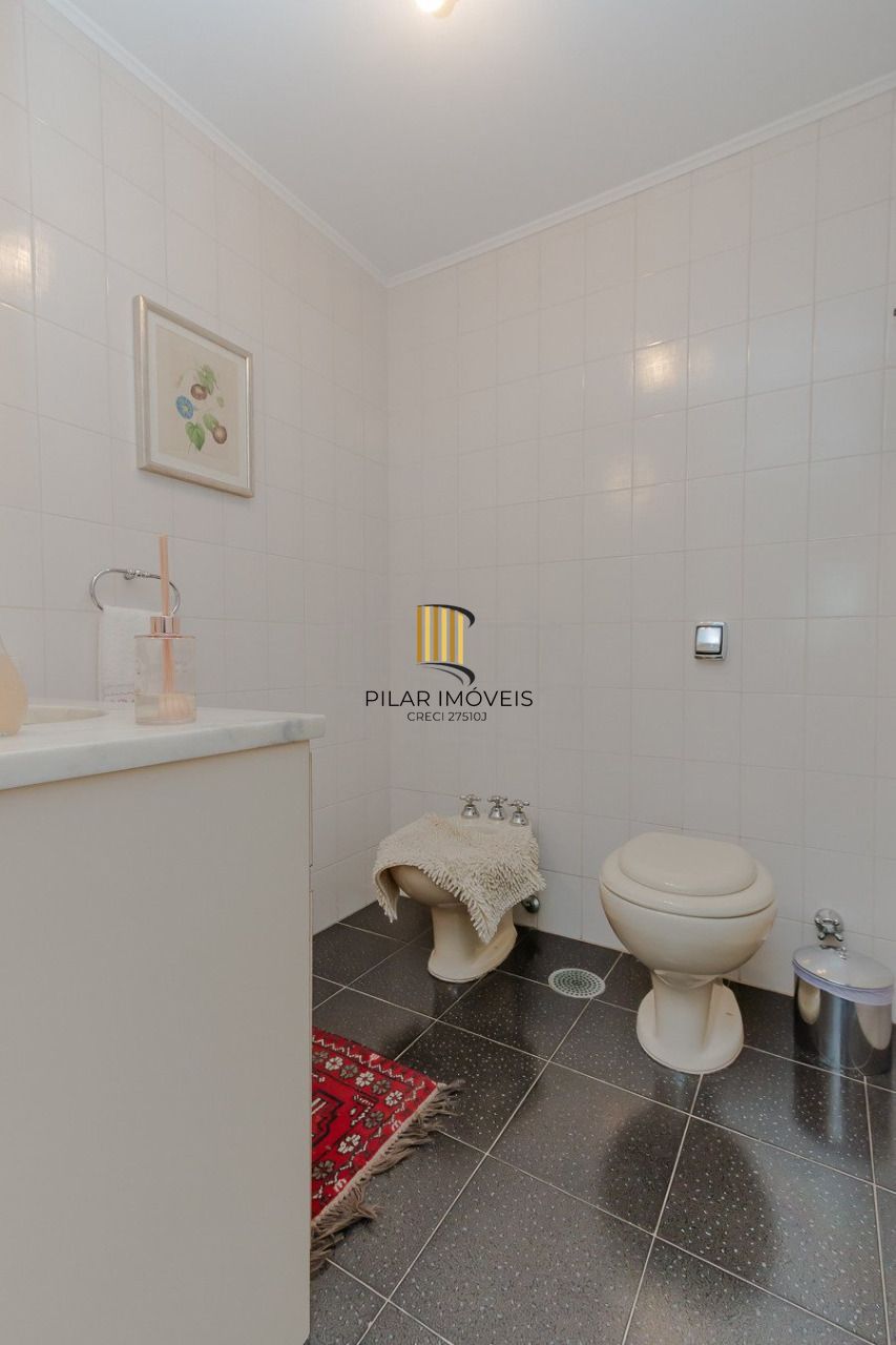 Apartamento 3 dormitórios no bairro Petrópolis