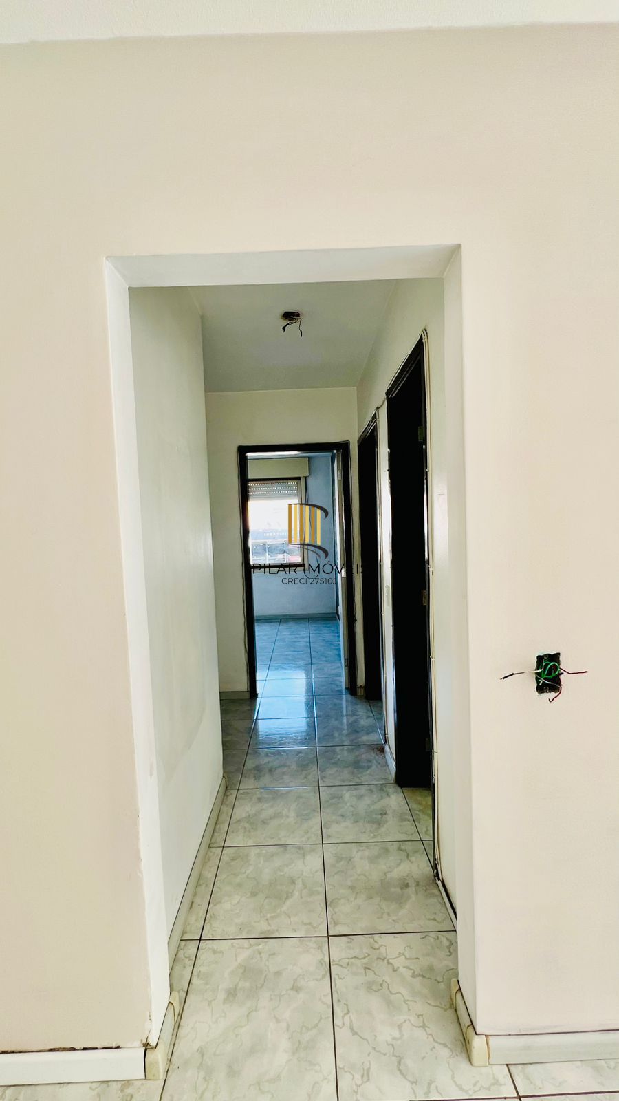 Apartamento no bairro Teresópolis de 2 dormitórios DESOCUPADO