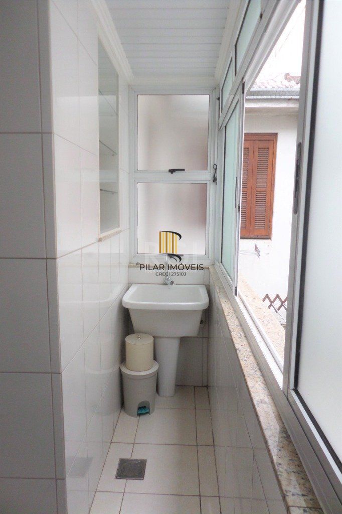 Apartamento 3 dormitórios Menino Deus Desocupado