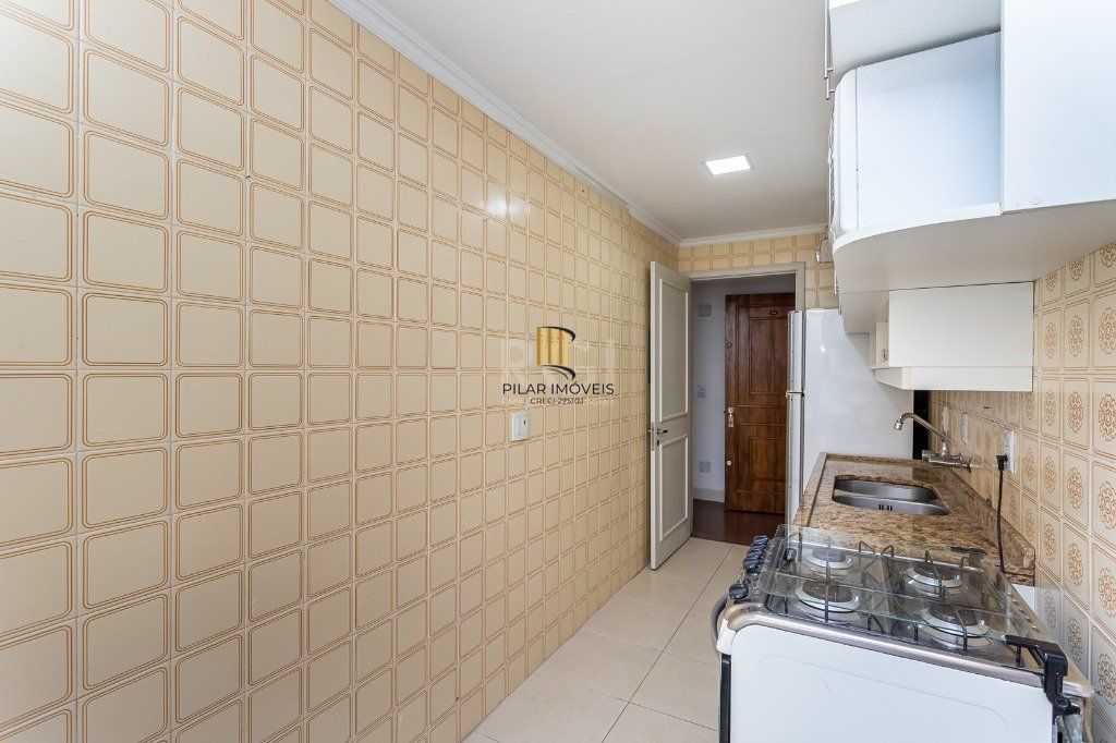 Apartamento no bairro Mont Serrat de 3 dormitórios e vaga Desocupado