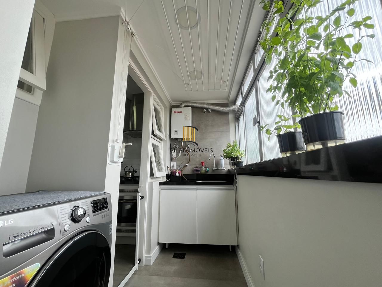 Apartamento 2 dorm. + Dependência no Menino Deus