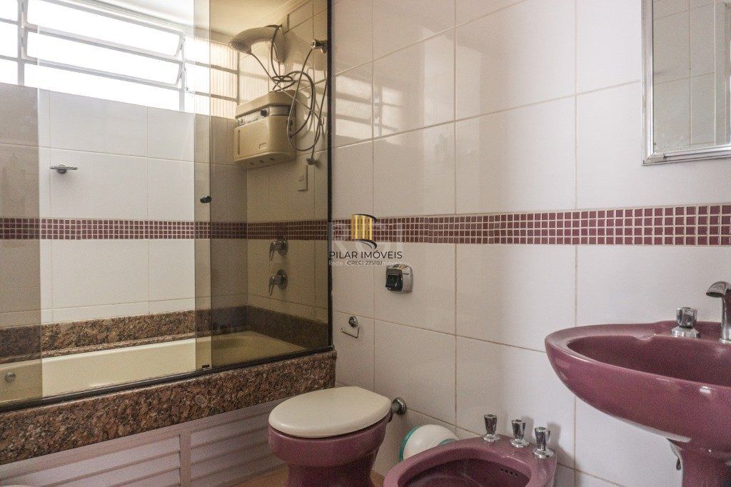 Casa para Venda de 5 dormitórios 3 vagas - bairro Chácara das Pedras