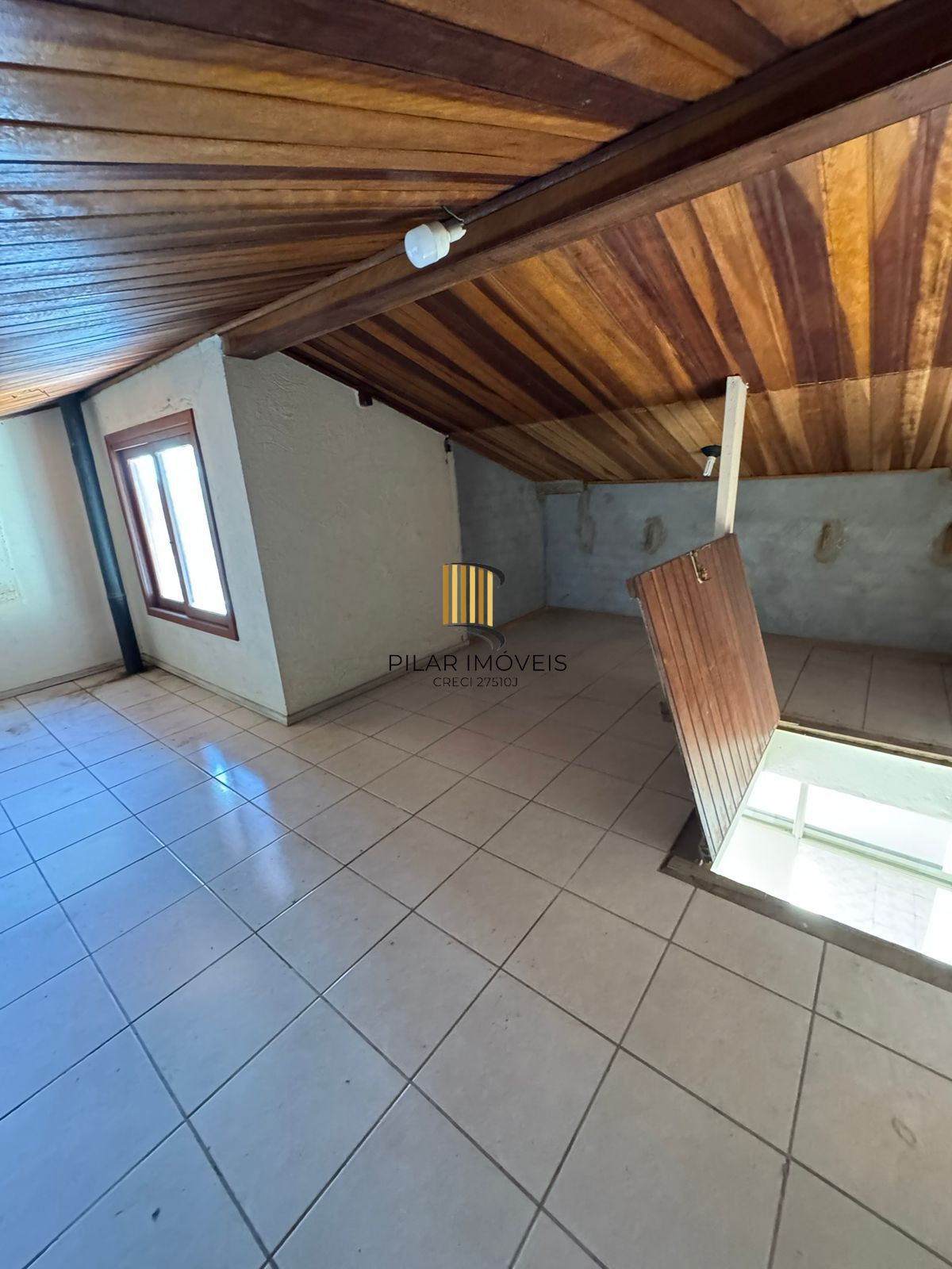 Casa 4 dorms à venda Avenida Manoel Elias, Porto Alegre.