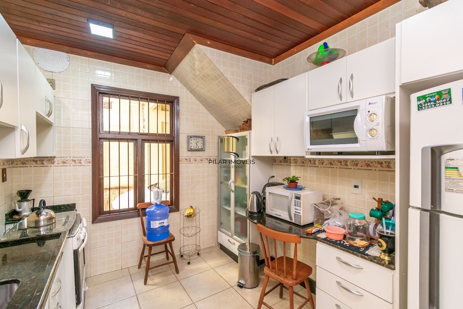 Casa 3 dormitórios no bairro Azenha