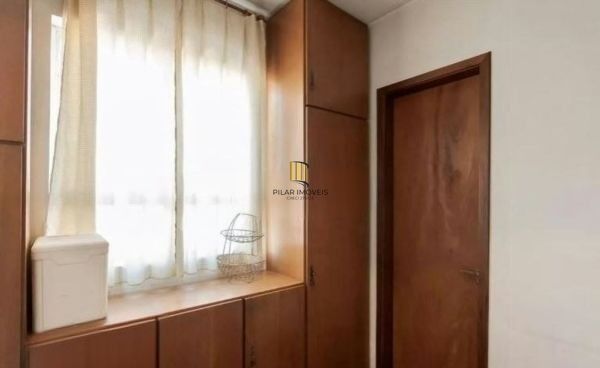 Apartamento no bairro Floresta de 3 dormitórios e vaga