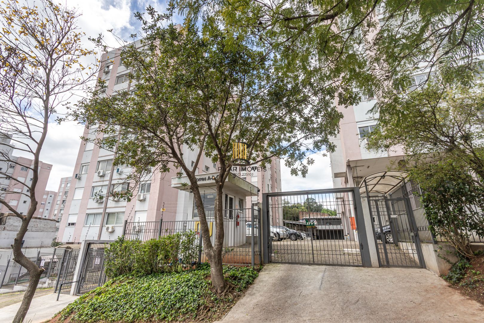 Apartamento para Venda - 50.98m², 2 dormitórios, 1 vaga - Partenon