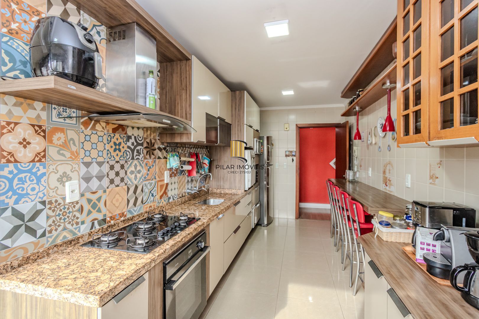 Apartamento no bairro Menino Deus de 4 dormitórios e vaga