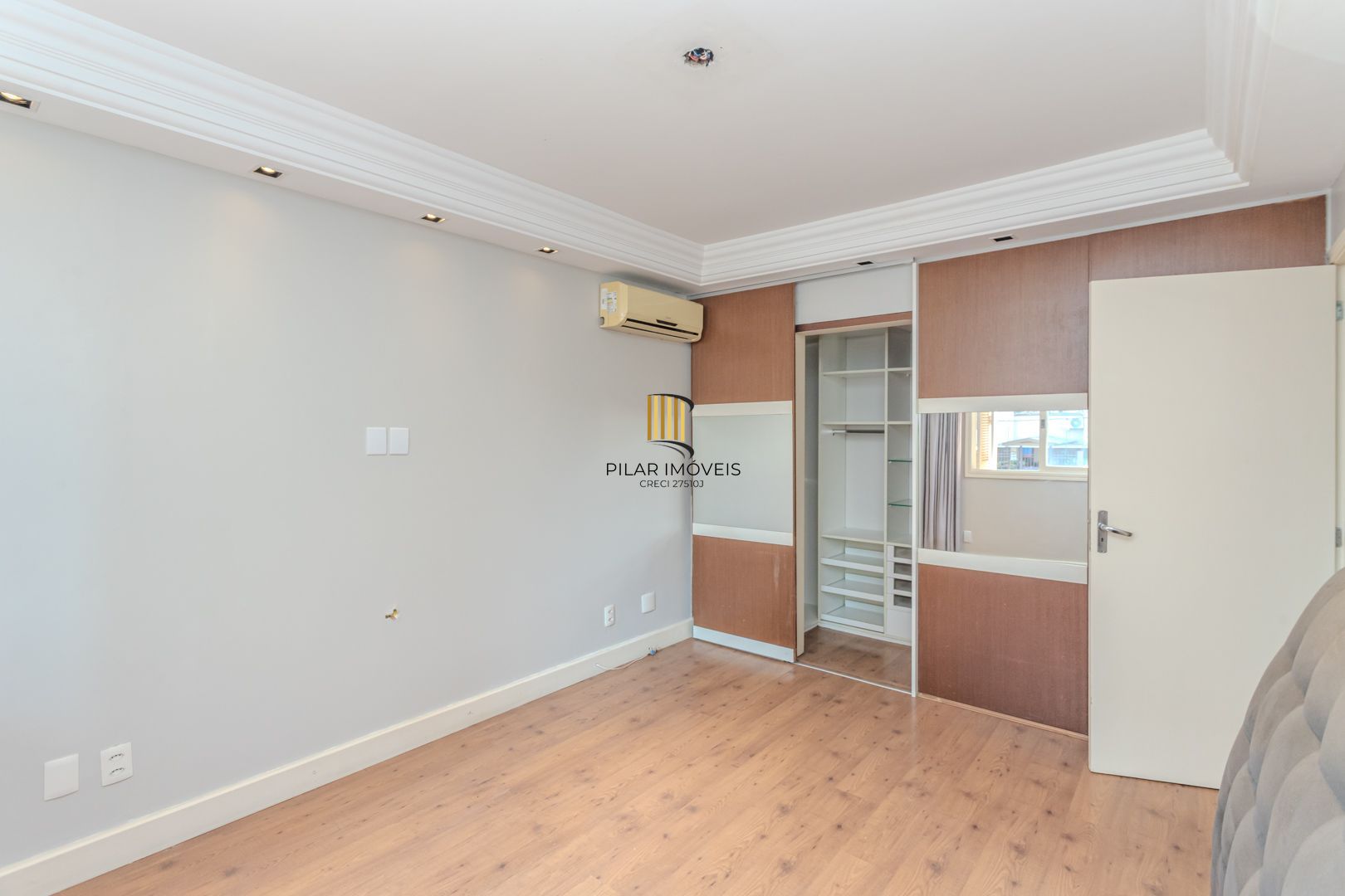 Apartamento garden no bairro Santa Cecilia de 2 dormitórios e vaga