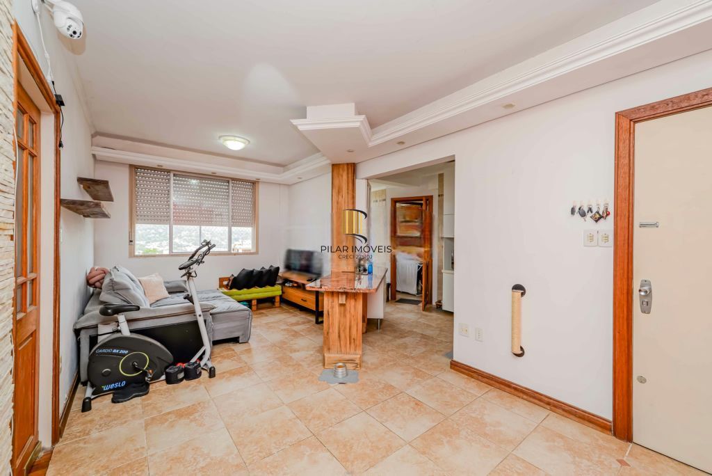 Apartamento 2 dorms, altar alto, 1 vaga de garagem coberta, à venda Rua Catumbi, Medianeira - Porto Alegre