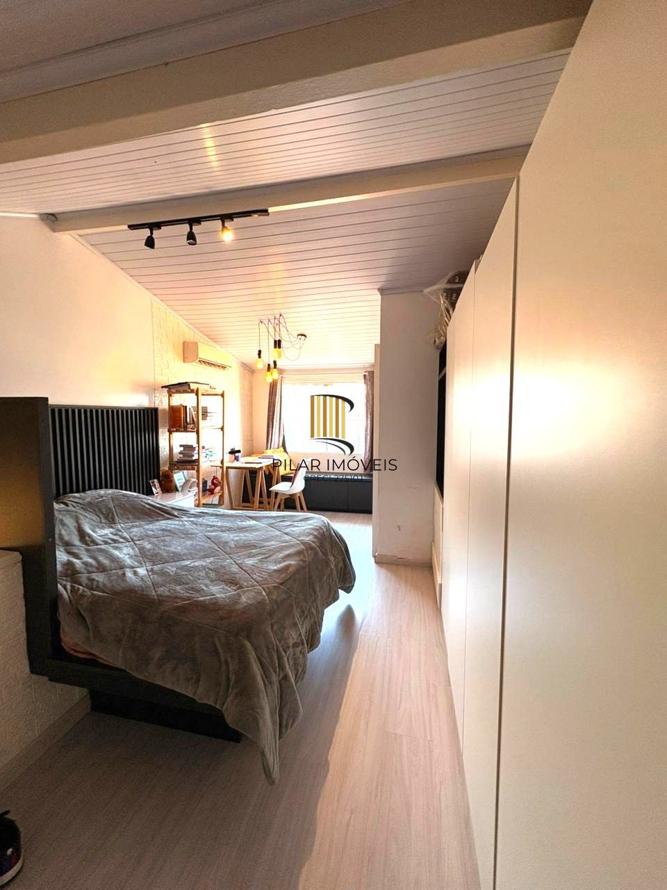 Casa sobrado de 3 dormitórios e 2 vagas