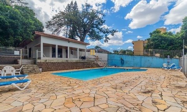 Casa em condomínio no bairro Santo Antômnio de 4 dormitórios e 2 vagas