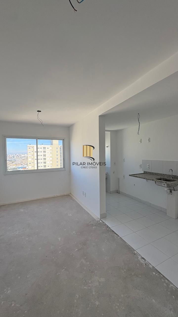 Apartamento de 2 dormitórios e vaga no Humaitá