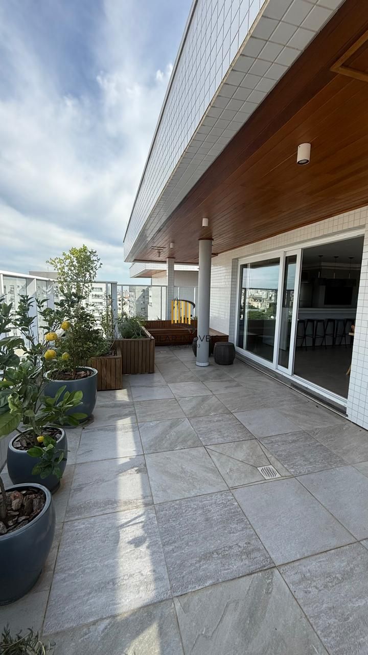 Apartamento 3 Dormitórios 2 vagas depósito