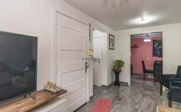 Casa em condomínio de 2 dormitórios vaga e infra