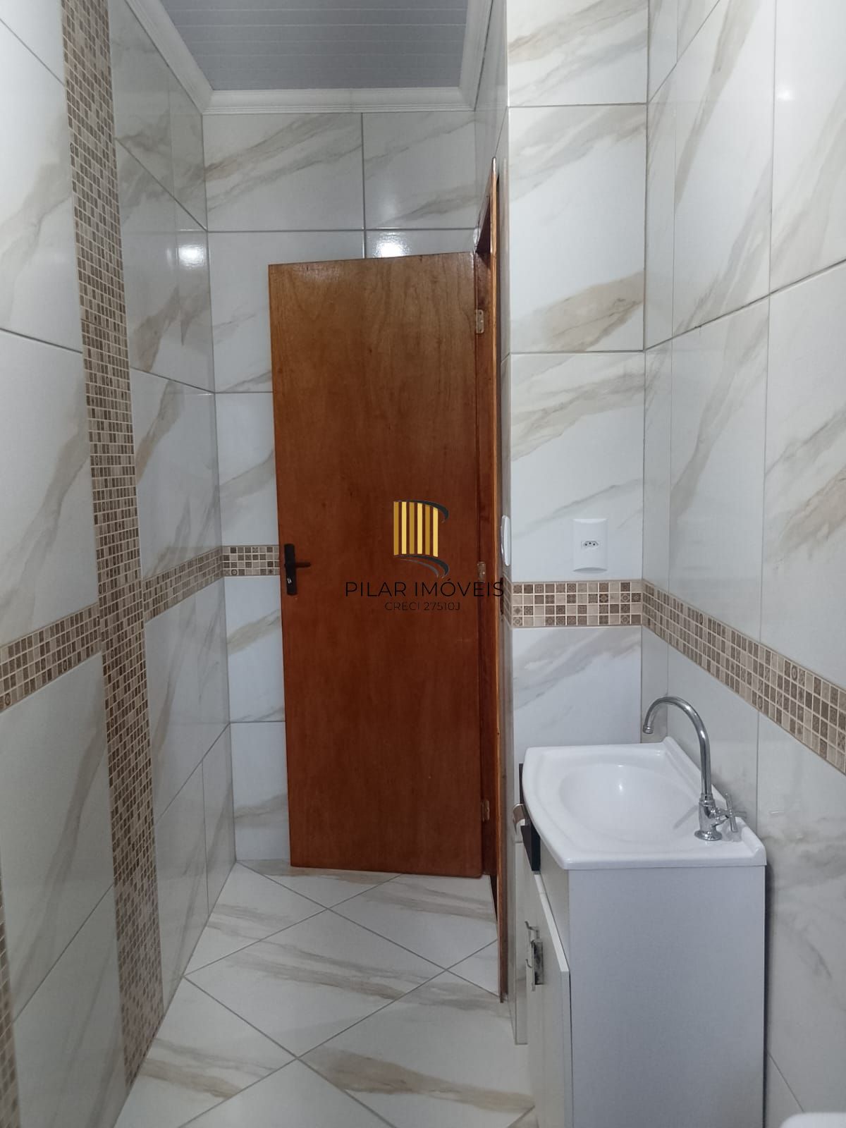 Casa em Canoas - Mato Grande de 3 dormitórios e 2 vagas