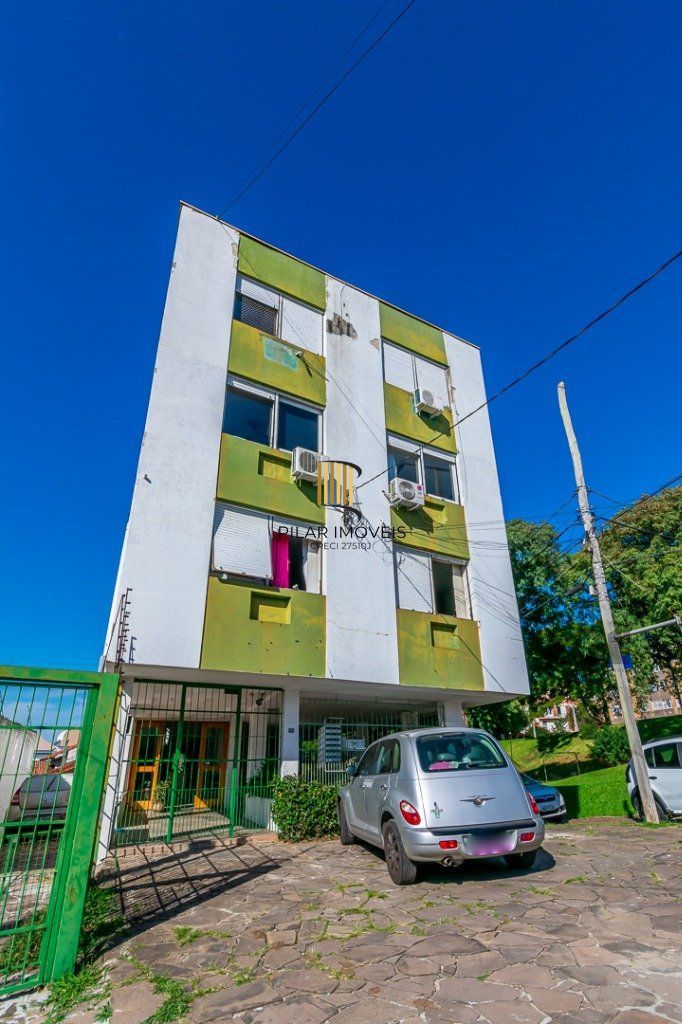 Apartamento 3 dormitórios com dependência com vaga na Medianeira