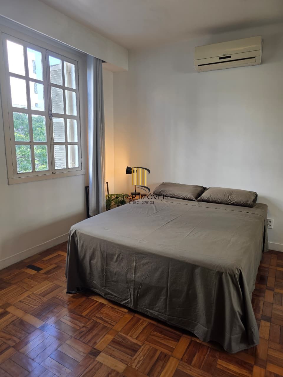 Apartamento no Centro reformado semi mobiliado de 1 dormitório
