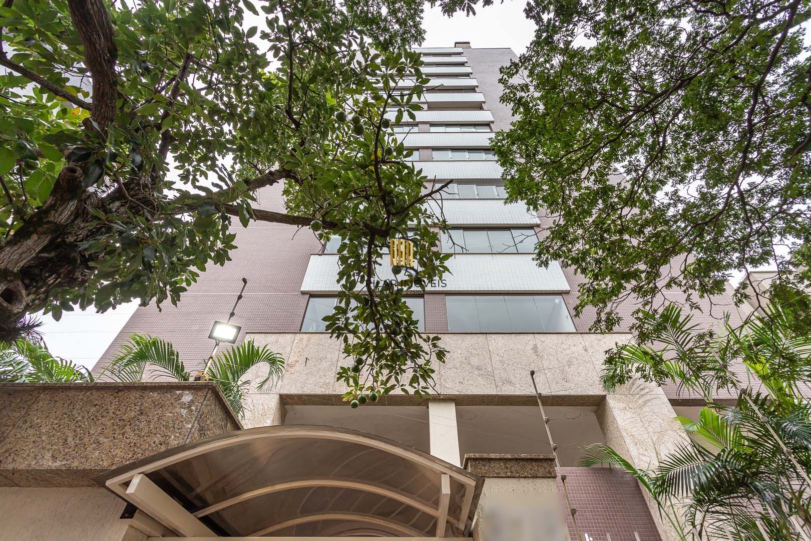 Apartamento impecável, finamente decorado, entrar e morar!